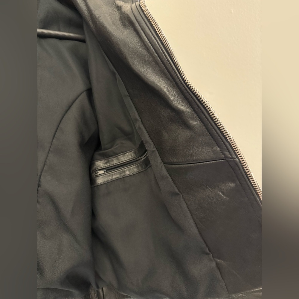 Milwaukee Black Moto Leather Jacket Women's Size Large - Picture 5 of 10